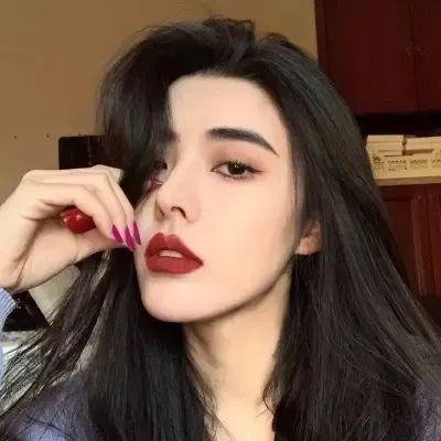 姐姐对我来说是女人